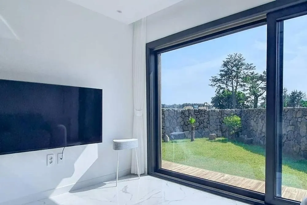 Jeju Dodam Pension 0*,
